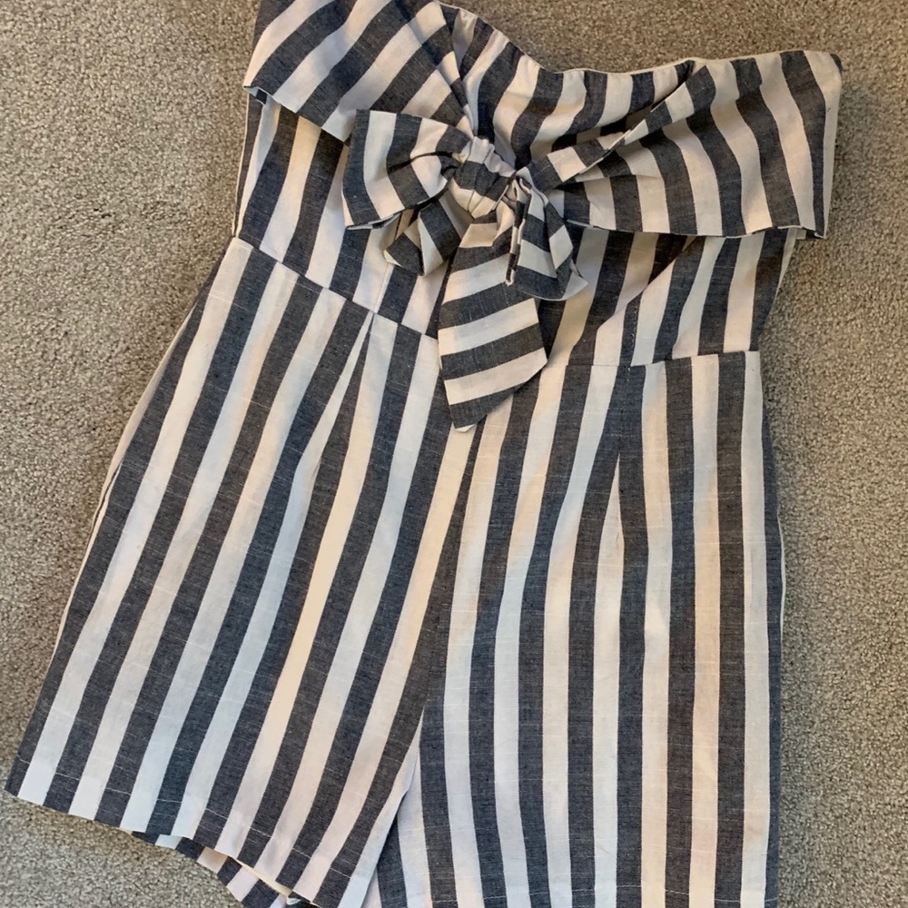 Princess Polly Romper